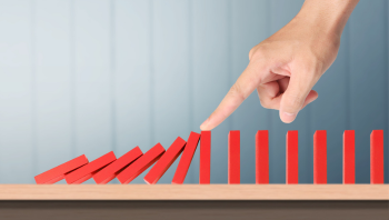 Operative and strategic reaction in crisis